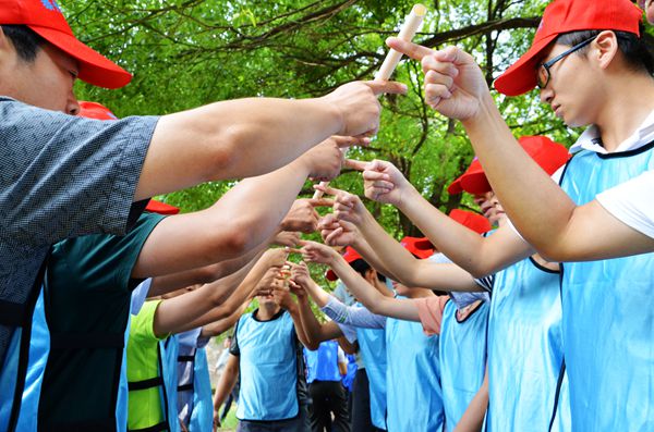 2013 泰州远大家私-高绩效团队第二批次常熟虞山户外拓展训练圆满完成