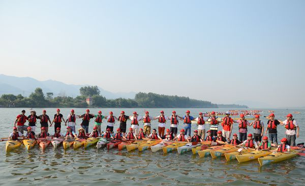 中储粮镇江基地-2013高绩效团队深度拓展训练第一批圆满完成